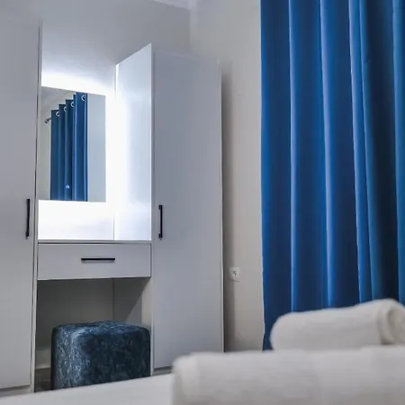 Luka Apartment *